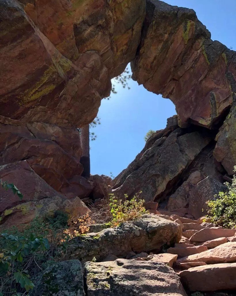 view of royal arch sandstone rocks in boulder colorado